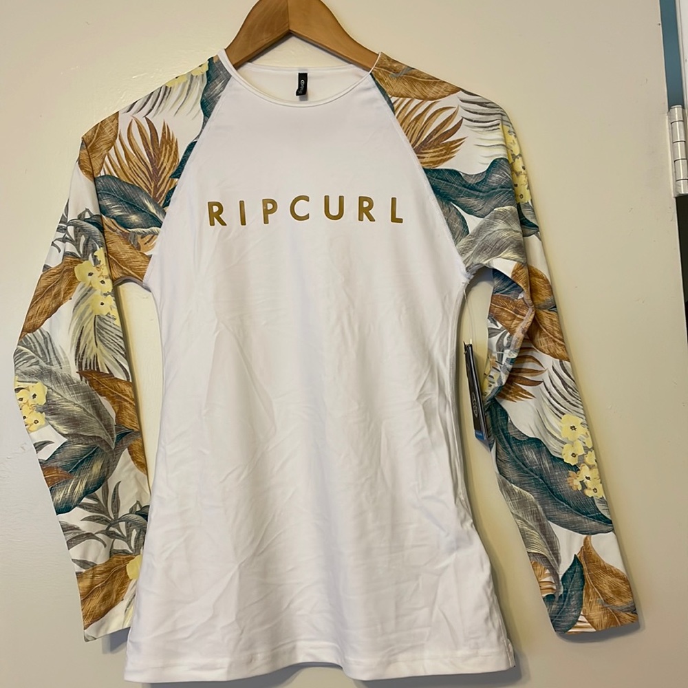 Women’s Rip Curl long sleeve rash guard